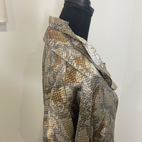 Farinaz Taghavi Snake Print Ruffled Collar Blouse - Picture 3 of 9